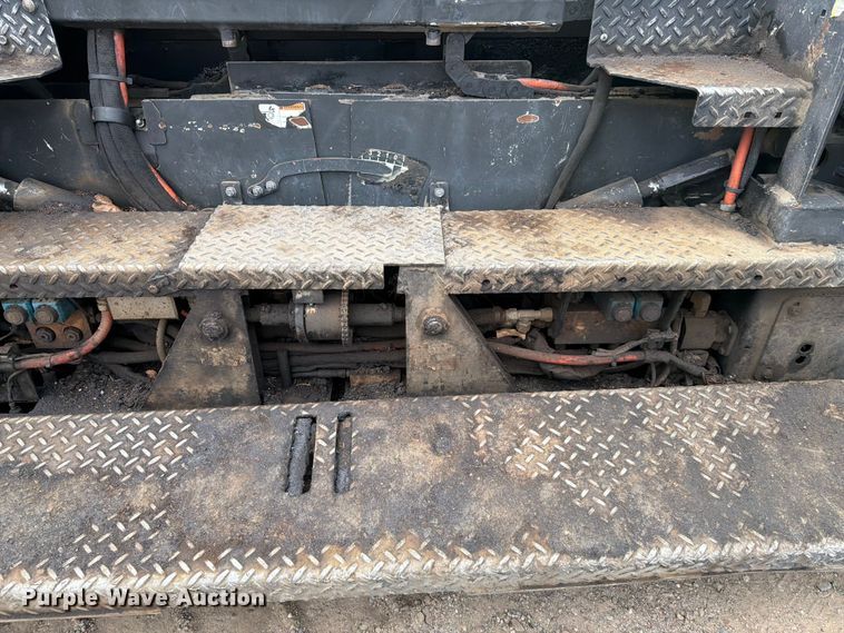 image for item FK0143 Weiler P385B paver