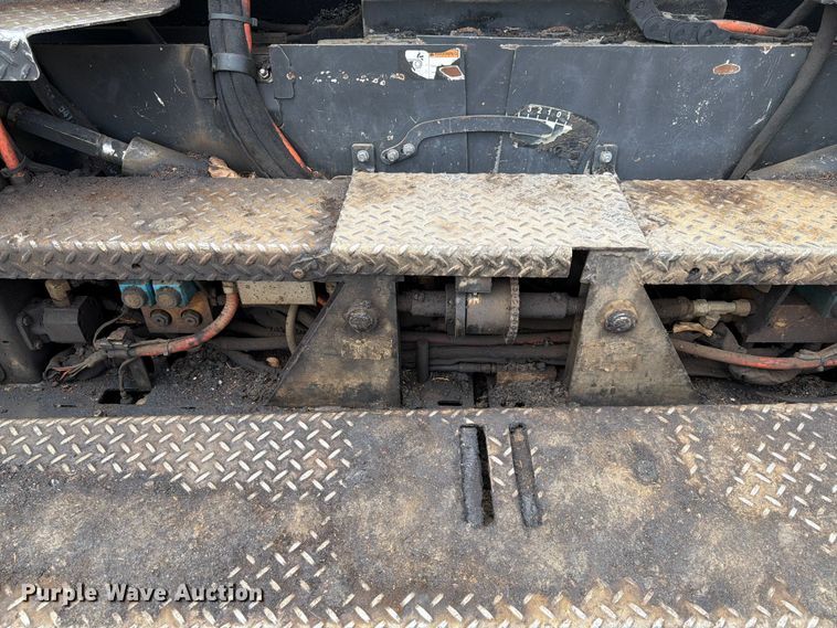 image for item FK0143 Weiler P385B paver