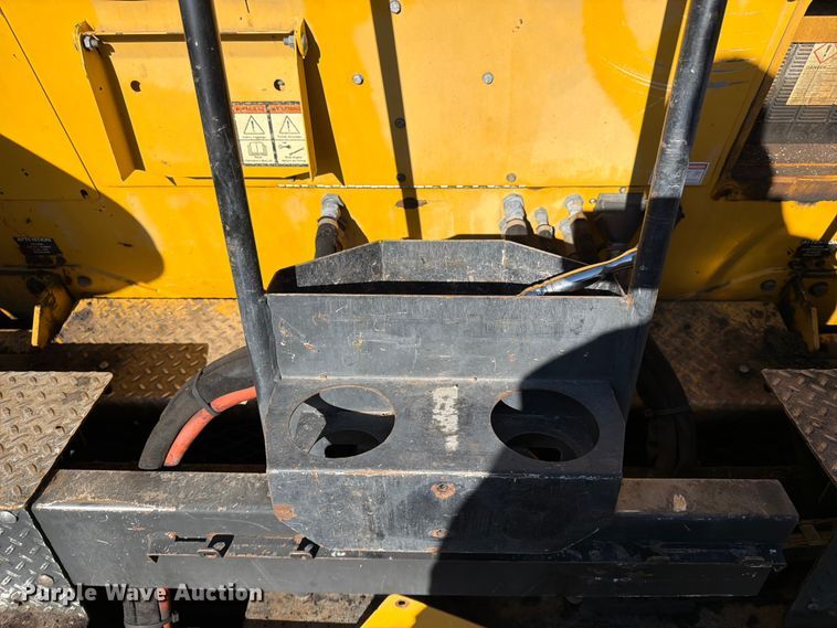 image for item FK0143 Weiler P385B paver