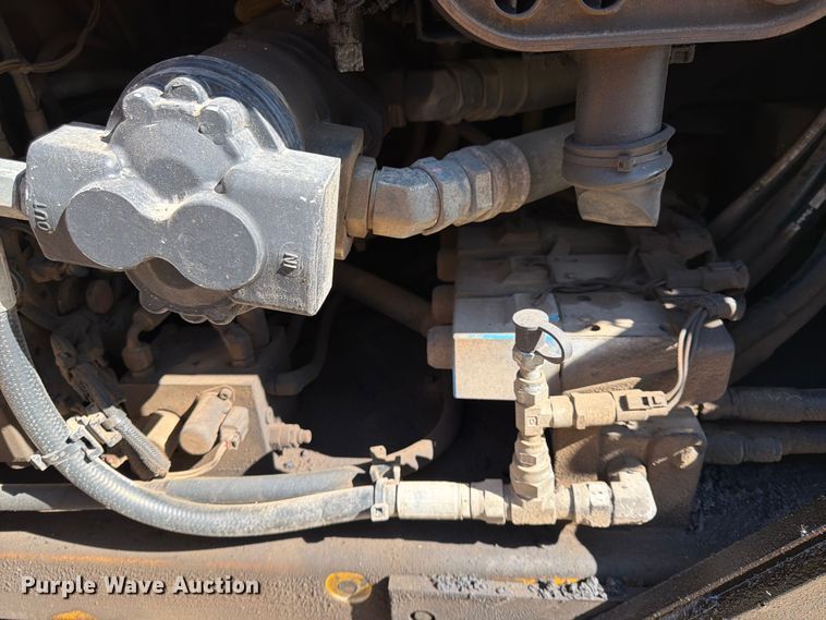 image for item FK0143 Weiler P385B paver
