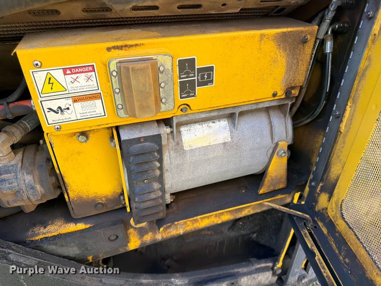 image for item FK0143 Weiler P385B paver