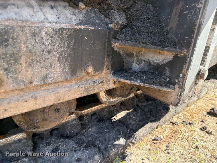 image for item FK0143 Weiler P385B paver
