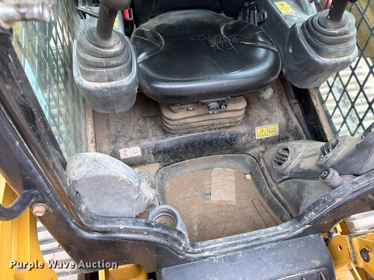 image for item FK0145 2019 Caterpillar 279D tracked skid steer loader