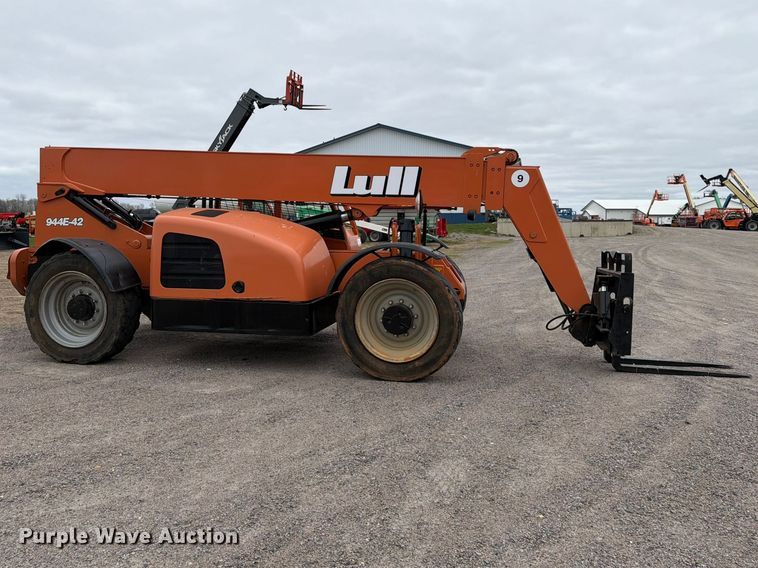image for item FK0147 2006 Lull 944E-42 telehandler