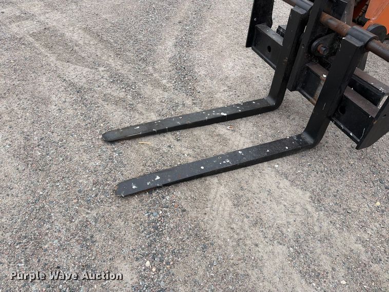 image for item FK0147 2006 Lull 944E-42 telehandler