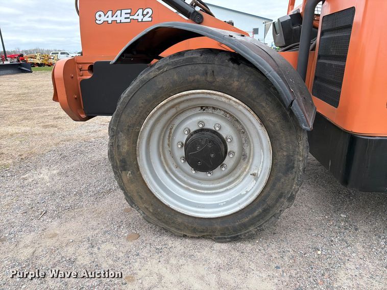 image for item FK0147 2006 Lull 944E-42 telehandler