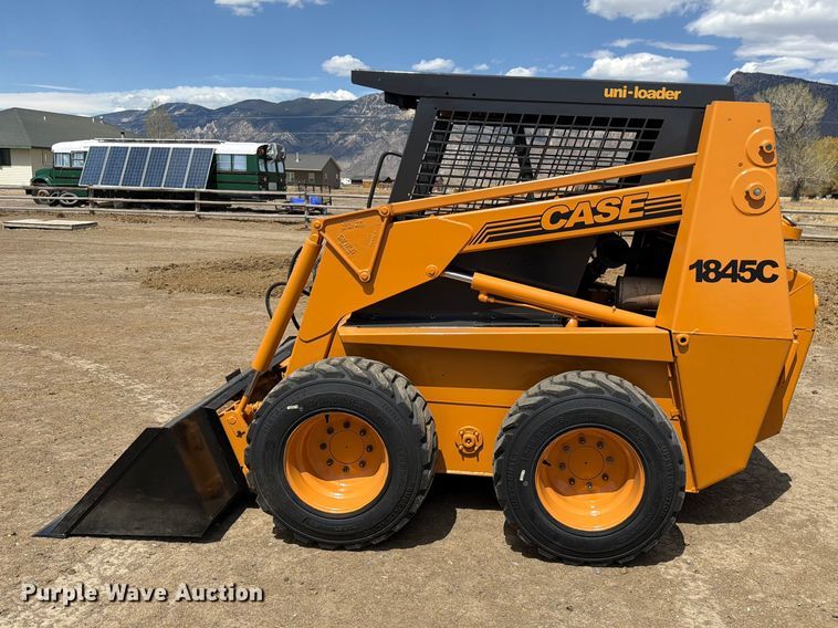 image for item FM7528 Case 1845C skid steer loader