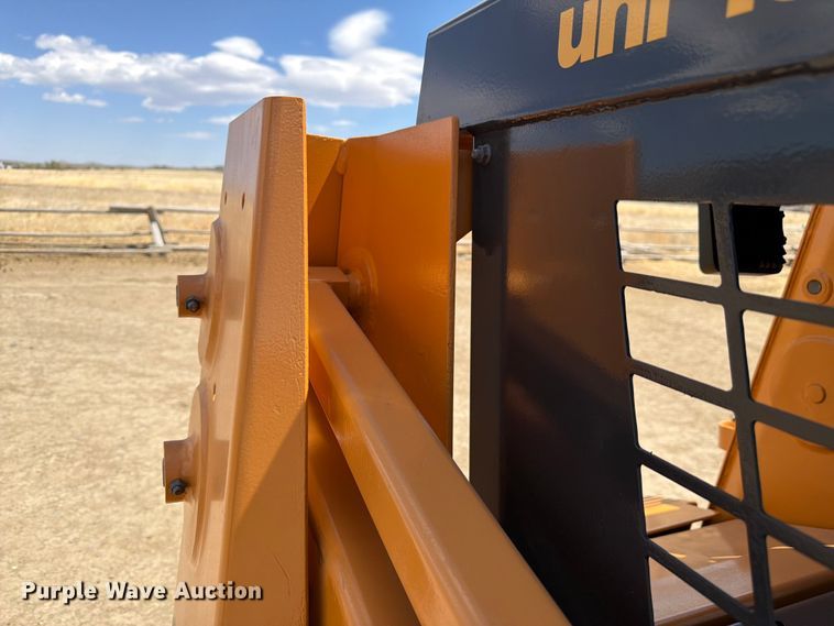 image for item FM7528 Case 1845C skid steer loader