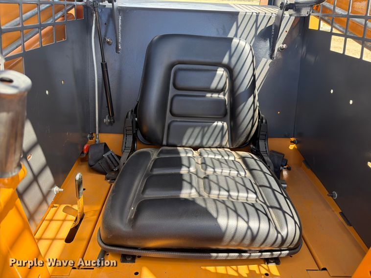 image for item FM7528 Case 1845C skid steer loader