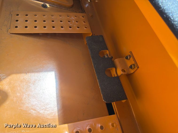 image for item FM7528 Case 1845C skid steer loader