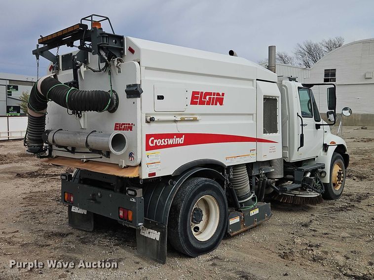 image for item FN5584 2011 International MA025 street sweeper truck