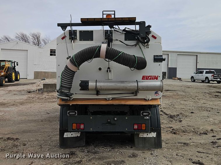 image for item FN5584 2011 International MA025 street sweeper truck
