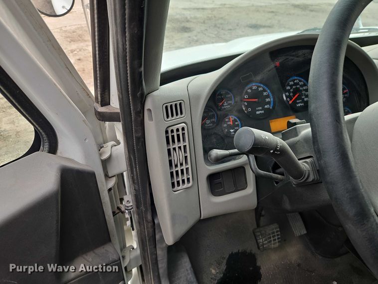 image for item FN5584 2011 International MA025 street sweeper truck