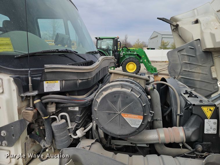 image for item FN5584 2011 International MA025 street sweeper truck