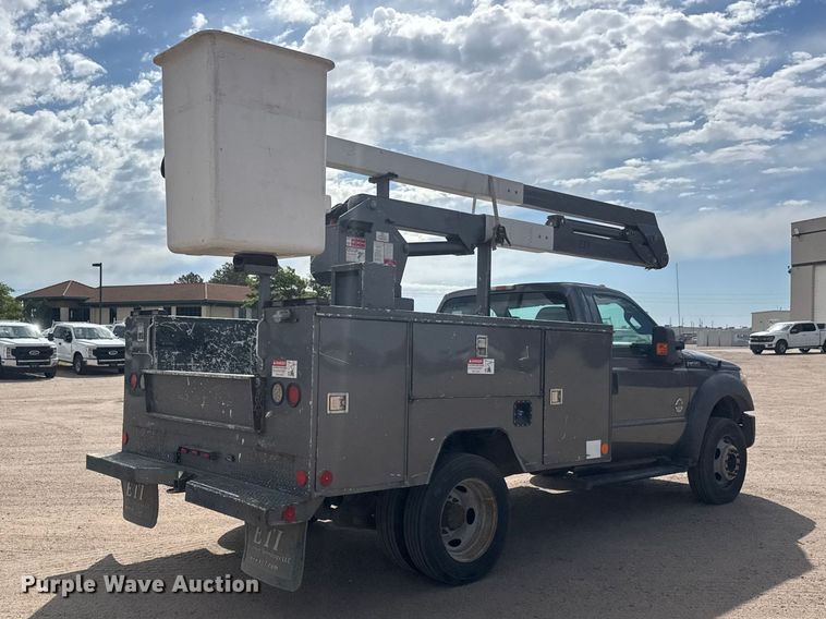 image for item MX9203 2011 Ford F450 Super Duty bucket truck