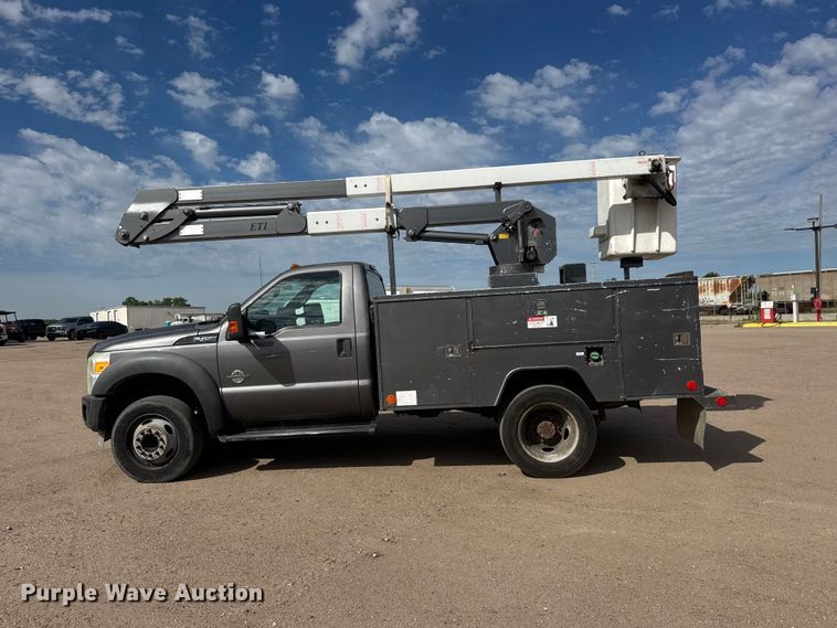 image for item MX9203 2011 Ford F450 Super Duty bucket truck