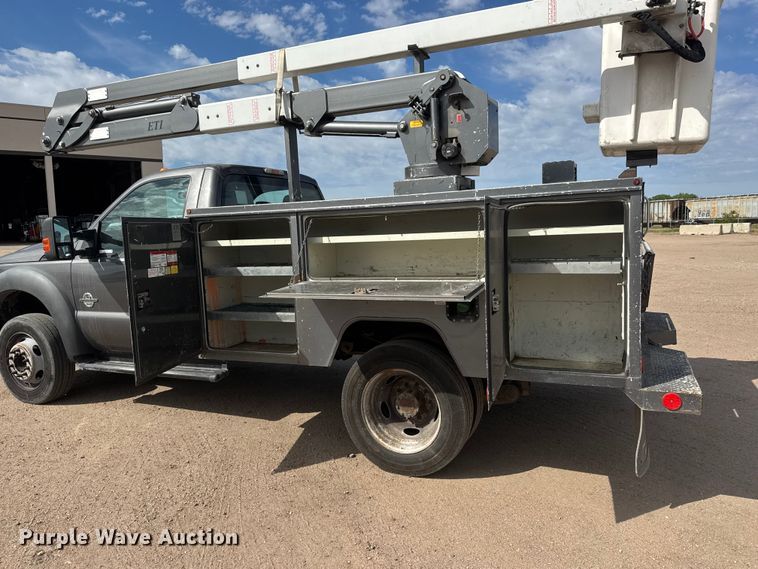 image for item MX9203 2011 Ford F450 Super Duty bucket truck