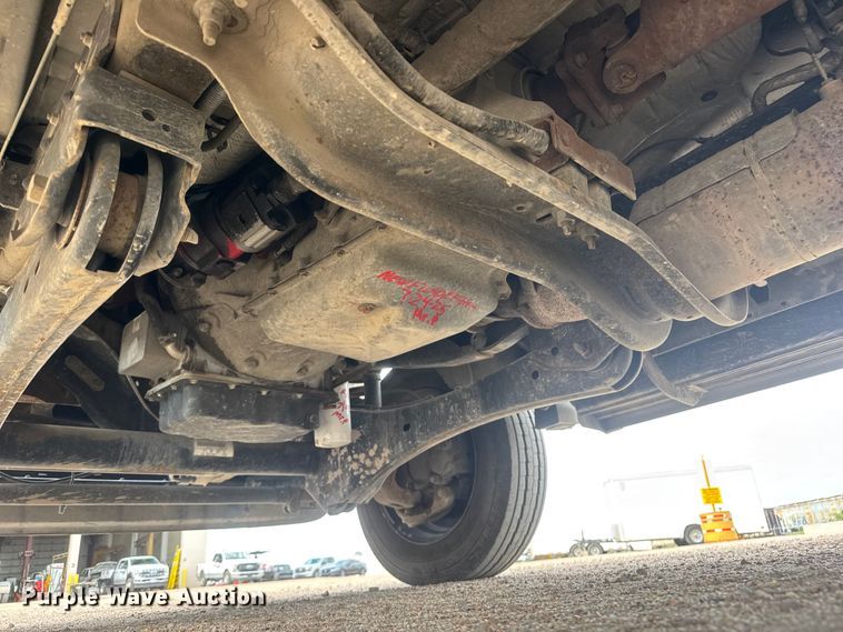 image for item MX9203 2011 Ford F450 Super Duty bucket truck