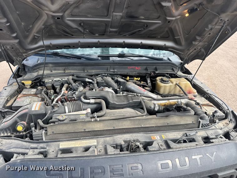 image for item MX9203 2011 Ford F450 Super Duty bucket truck
