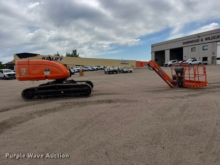 image for item MX9204 2009 JLG 660SJC boom lift