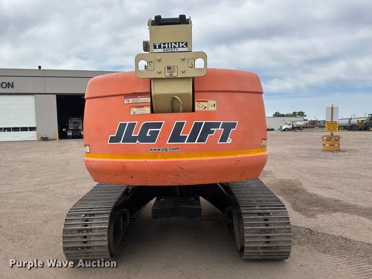 image for item MX9204 2009 JLG 660SJC boom lift