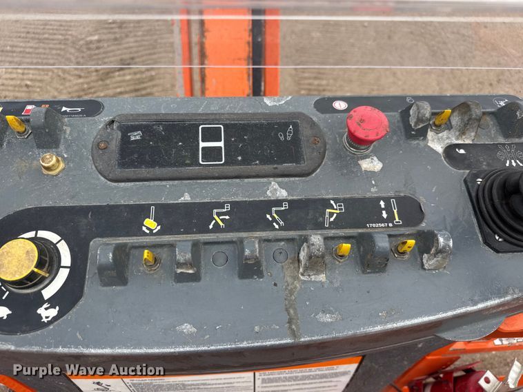 image for item MX9204 2009 JLG 660SJC boom lift