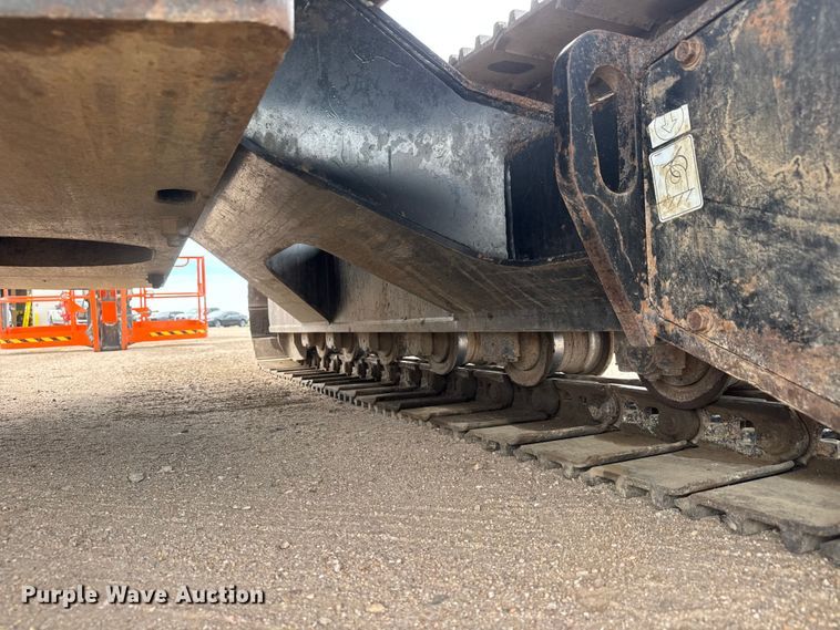 image for item MX9204 2009 JLG 660SJC boom lift