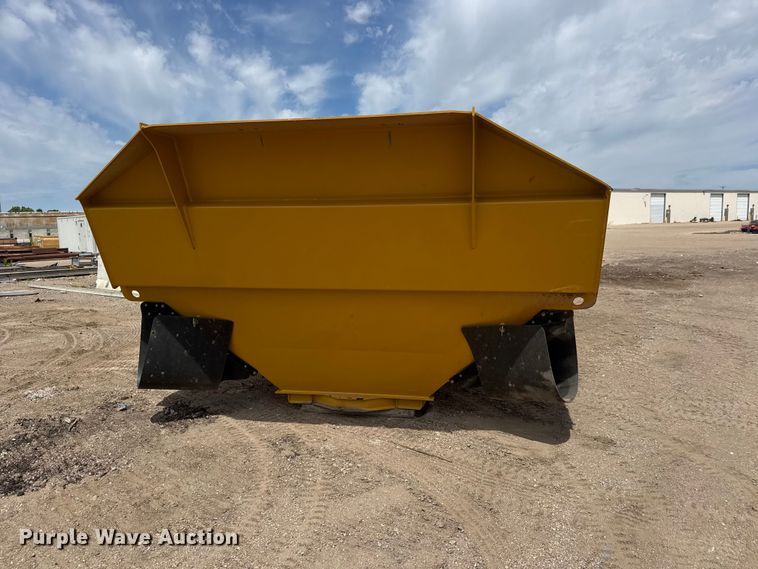 image for item MX9207 Caterpillar 740 GC haul truck dump bed