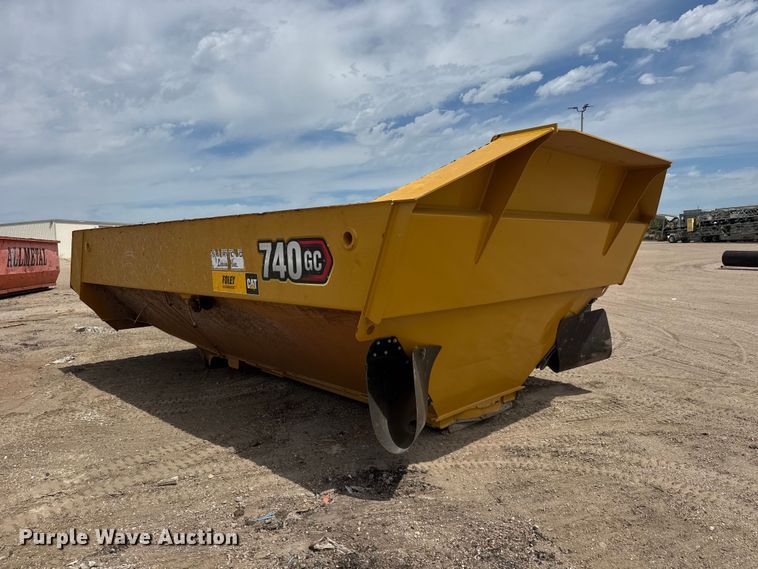 image for item MX9207 Caterpillar 740 GC haul truck dump bed