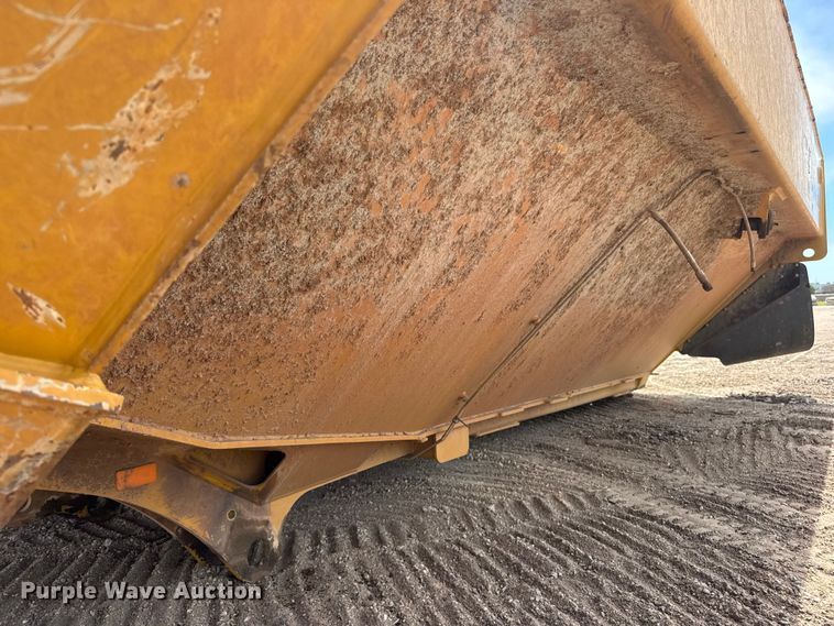 image for item MX9207 Caterpillar 740 GC haul truck dump bed