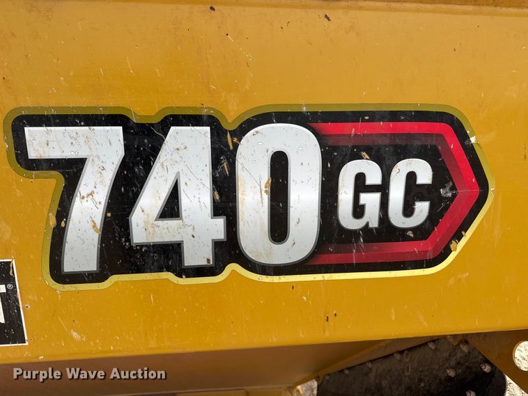 image for item MX9207 Caterpillar 740 GC haul truck dump bed
