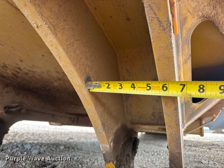 image for item MX9207 Caterpillar 740 GC haul truck dump bed