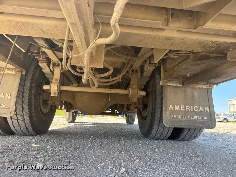 image for item MX9282 2004 Chevrolet  C7500 utility / service truck