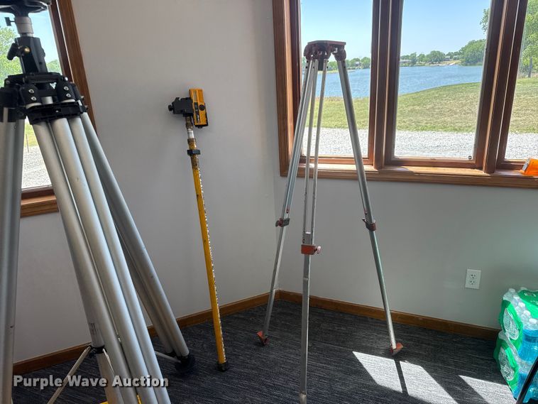 image for item MX9288 Spectra Precision GL412N surveying equipment