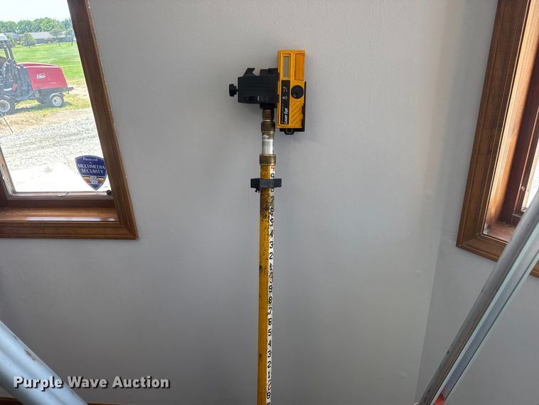 image for item MX9288 Spectra Precision GL412N surveying equipment