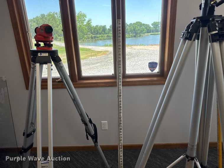 image for item MX9288 Spectra Precision GL412N surveying equipment