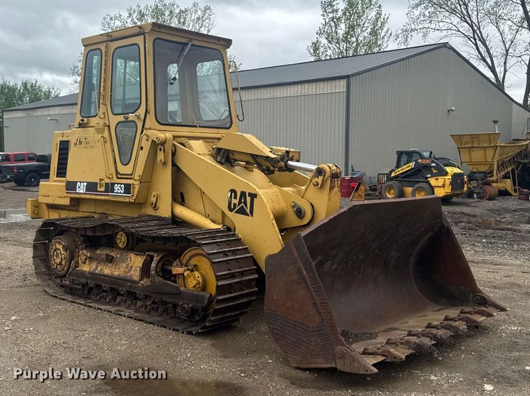 image for item OE9550 1983 Caterpillar 953 LGP track loader