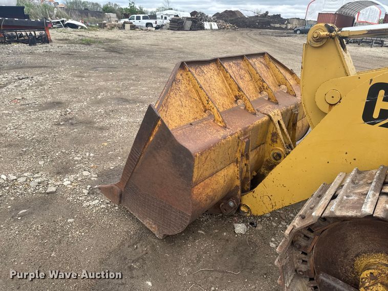 image for item OE9550 1983 Caterpillar 953 LGP track loader