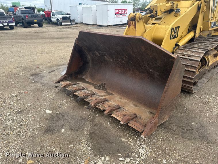image for item OE9550 1983 Caterpillar 953 LGP track loader