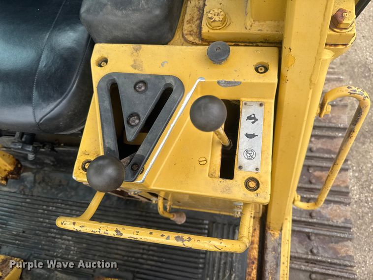 image for item OE9550 1983 Caterpillar 953 LGP track loader