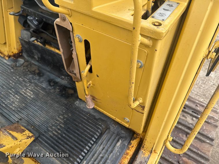 image for item OE9550 1983 Caterpillar 953 LGP track loader