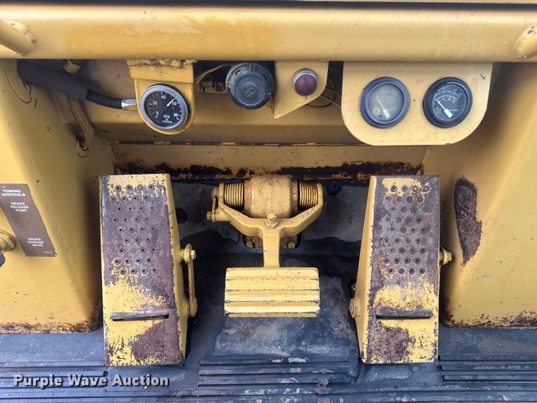 image for item OE9550 1983 Caterpillar 953 LGP track loader