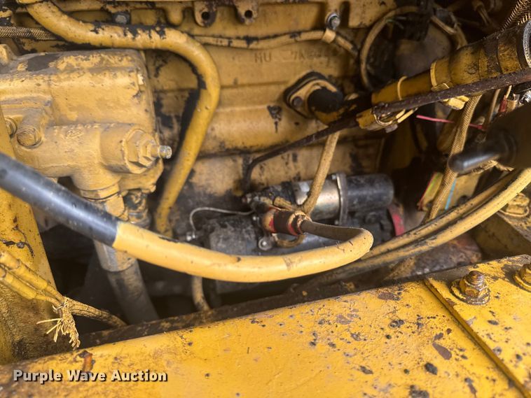 image for item OE9550 1983 Caterpillar 953 LGP track loader