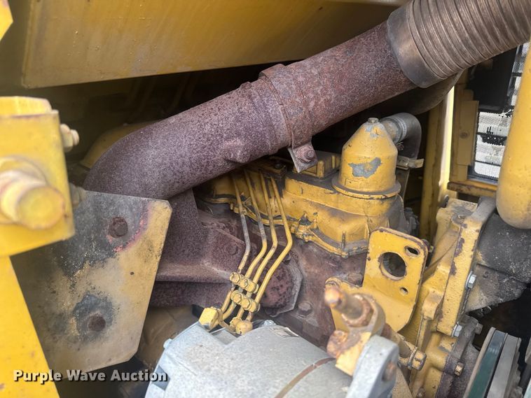 image for item OE9550 1983 Caterpillar 953 LGP track loader