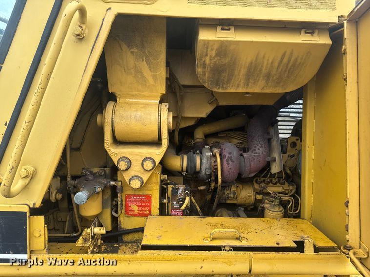 image for item OE9550 1983 Caterpillar 953 LGP track loader
