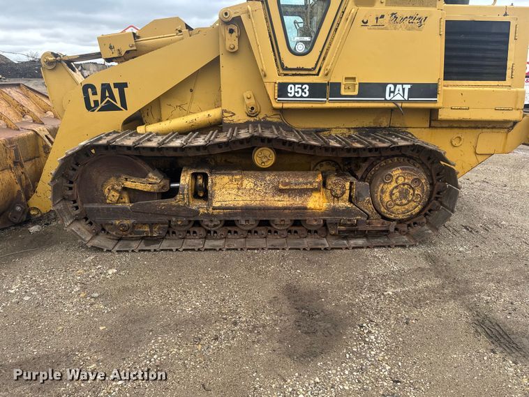 image for item OE9550 1983 Caterpillar 953 LGP track loader