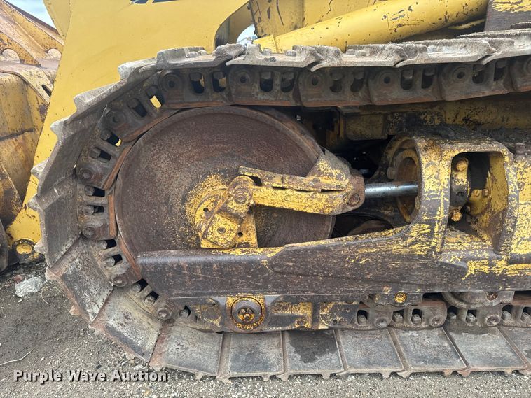 image for item OE9550 1983 Caterpillar 953 LGP track loader