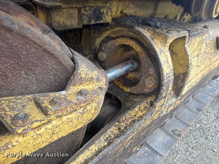 image for item OE9550 1983 Caterpillar 953 LGP track loader