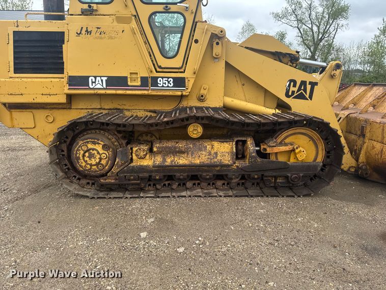 image for item OE9550 1983 Caterpillar 953 LGP track loader