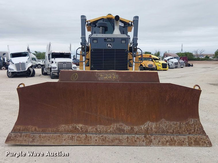 image for item YA1669 2023 John Deere 850L WLT dozer